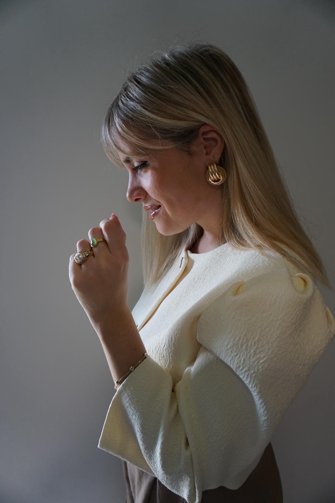 Retrato de Gemma Ojeda de perfil